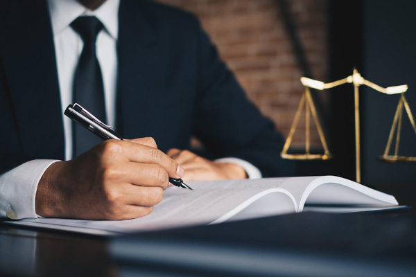 بهترین وکیل بین المللی
